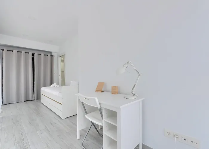 Salsidu Metro By Next Stop Bilbao *